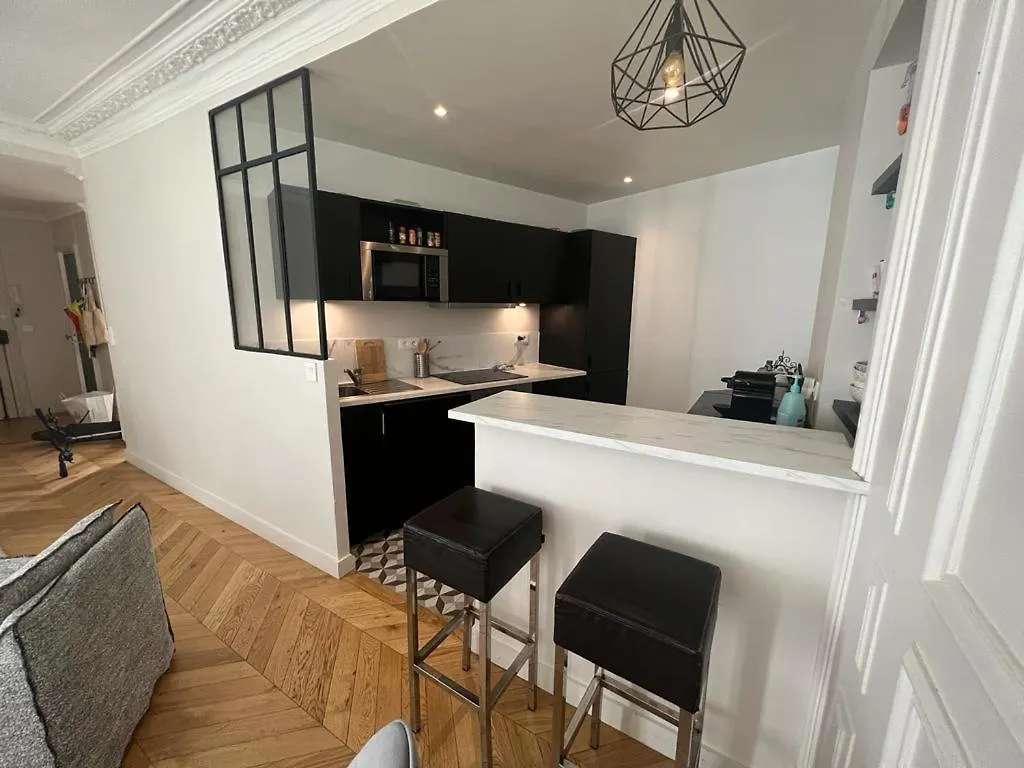 De Apartamento París